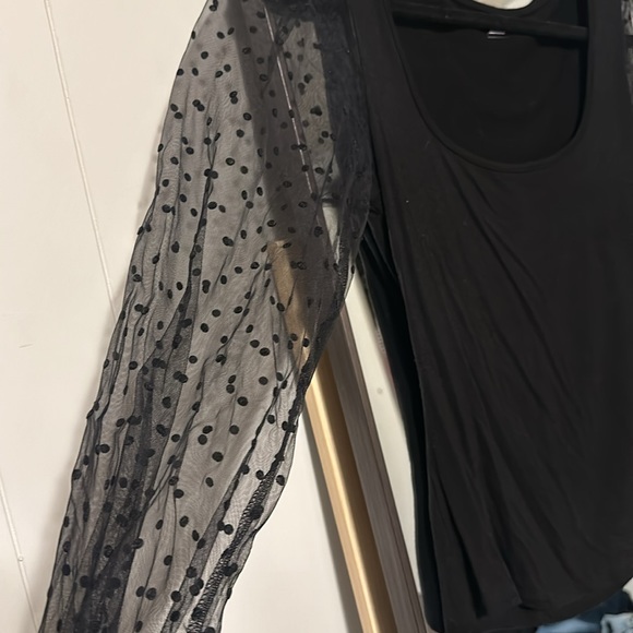 SHEIN Privé Contrast Dobby Mesh Lantern Sleeve Top - Picture 3 of 6